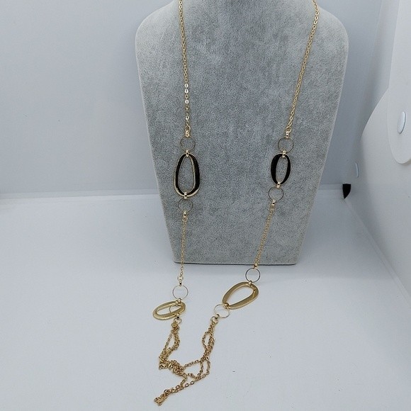 Nwt‎ Metal brand long gold necklace. - Picture 1 of 3